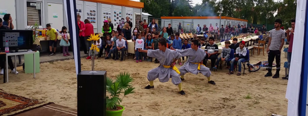 Show Flüchtlinge für Flüchtlinge